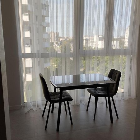 Vip Квартира Жк Київ Скай Рівненська, 4 Lutsk Ngoại thất bức ảnh